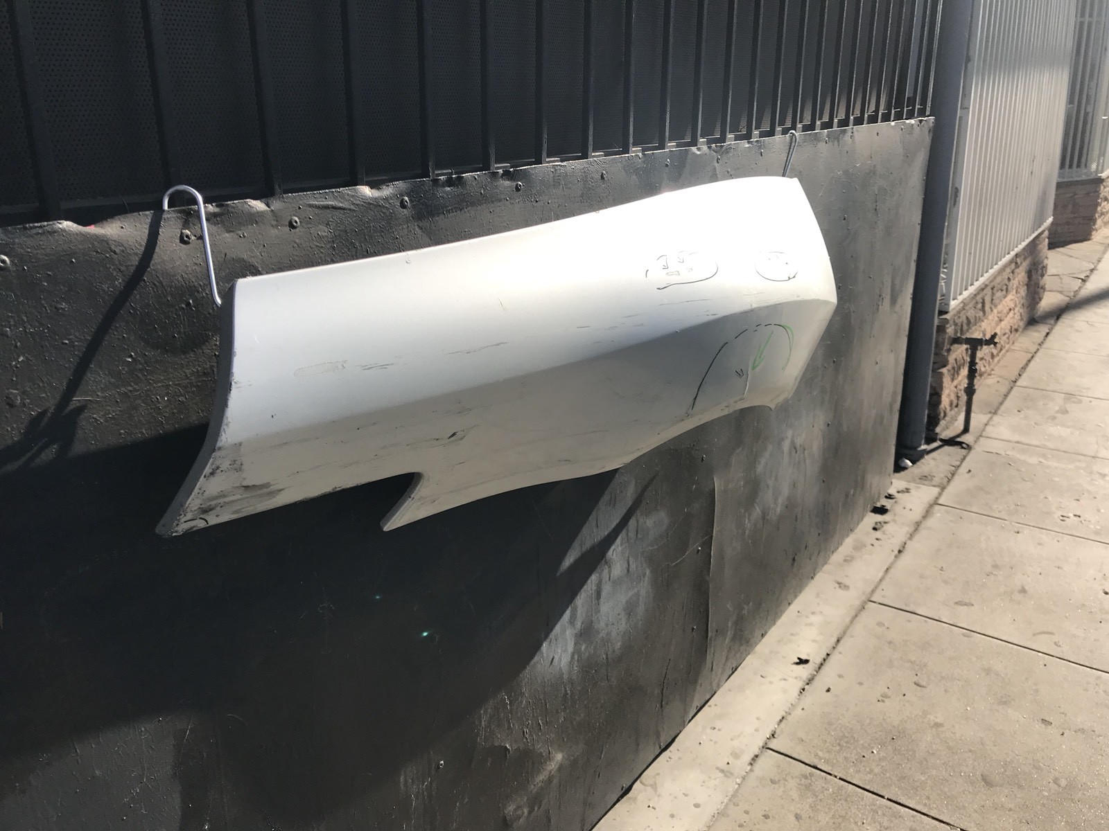 2011-15 AUDI R8 SPYDER CONVERTIBLE  -UPPER QUARTER PANEL OEM, 427 809 605