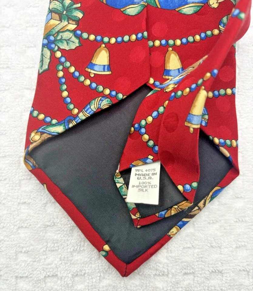 Corbata vintage de seda roja de Wembley para hombre - Medias de Navidad, osos, guirnalda Foto 4 de 4