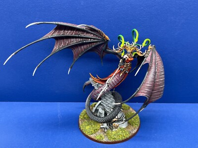 Shadow Queen Morathi der Daughters of Khaine TOP BEMALT