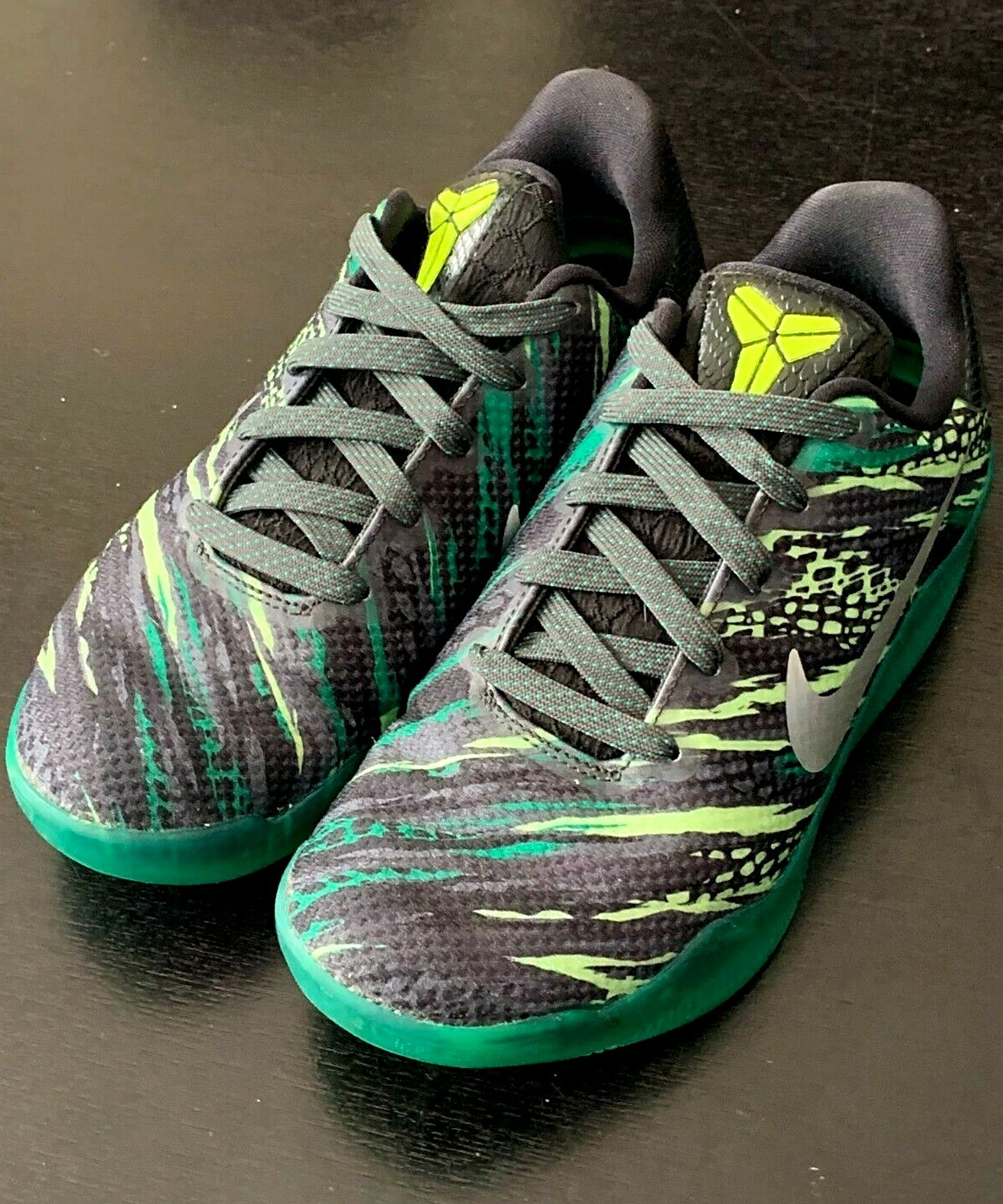 kobe xi green
