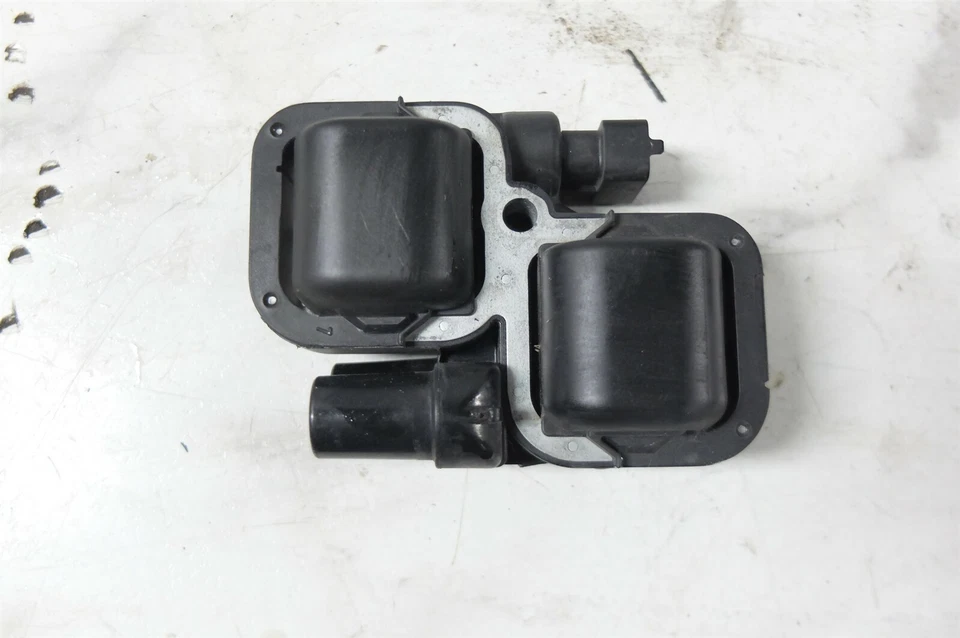 14 Polaris Victory Judge 106 ignition coil pack - Image 3 of 3