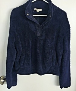 navy blue sherpa pullover