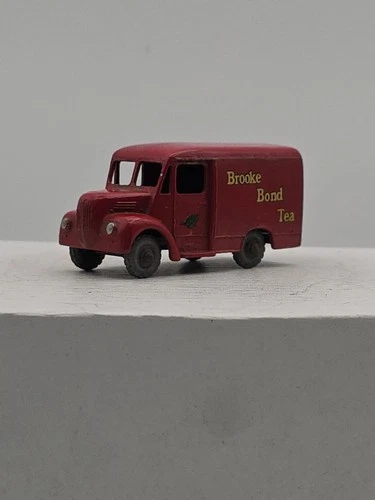 Matchbox Lesney #47-A 1 Ton Trojan Van - Brooke Bond Tea