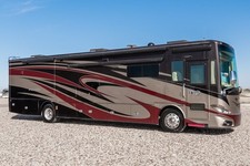2017 Tiffin Motorhomes Phaeton 40IH