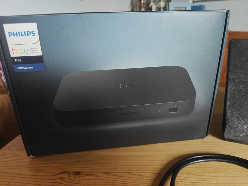 Philips Hue Play HDMI Sync Box 4K 60Hz 1. Generation - Bild 2 von 2