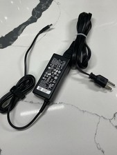 Genuine Dell AC Power Adapter 65W 19.5V 3.34A DA65NM111-00 EUC