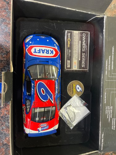 Mark Martin Signed LE #6 Pfizer 2003 Ford Taurus 1:24 Scale Die Cast Car With Owners Series Coin Jsa Coa Pristineauction.com