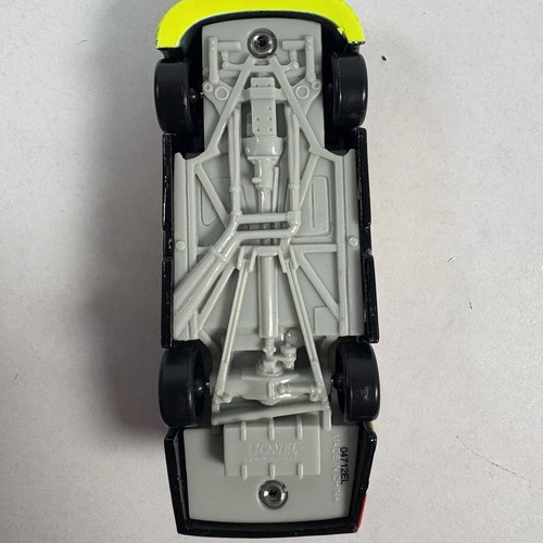 NASCAR #24 DuPont Chevrolet Impala 1:64 Diecast Racing Car - Picture 5 of 5
