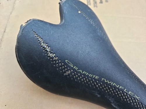 Fizik Aliante Gamma Road Bike Saddle Black Graphite Twinflex made in Italy - Picture 3 of 11