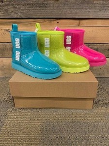 rose color boots