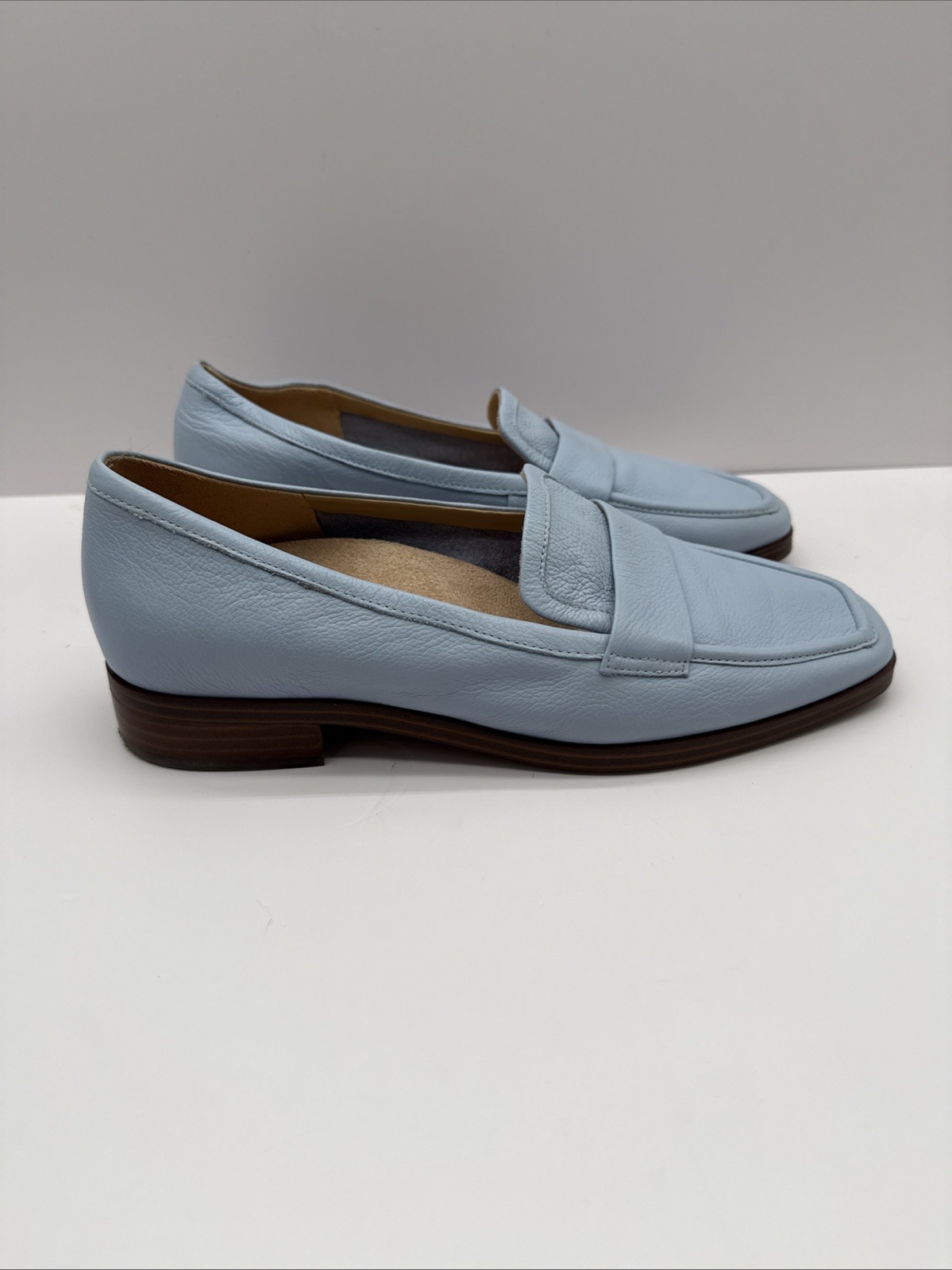 Vionic Sellah II Womens Size 8.5 Baby Blue Casual Leather Slip On Loafer Flats