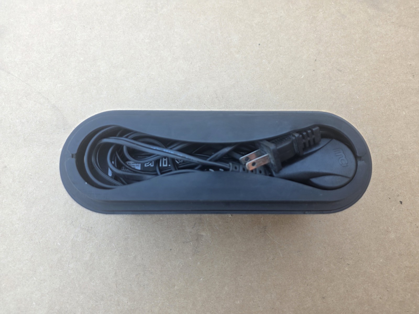 FERRARI OEM ORIGINAL GENUNIE BATTERY CHARGER & BATTERY MANAGEMENT SYSTEM