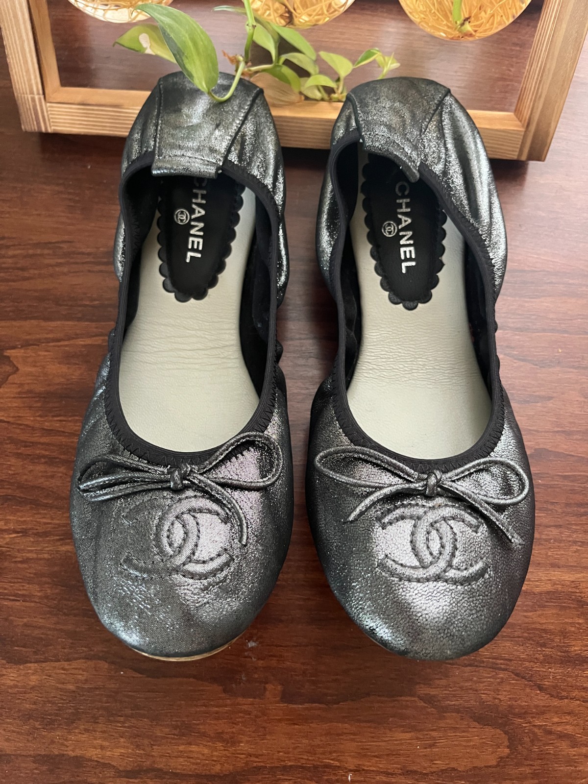 Chanel black glitter picnic ballet flats size 39 EU