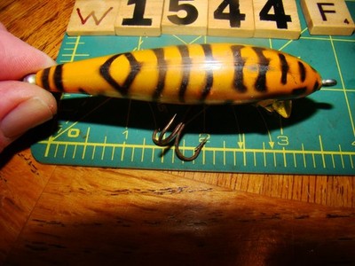 W1544 F HEDDON TIGER FISHING LURE | eBay