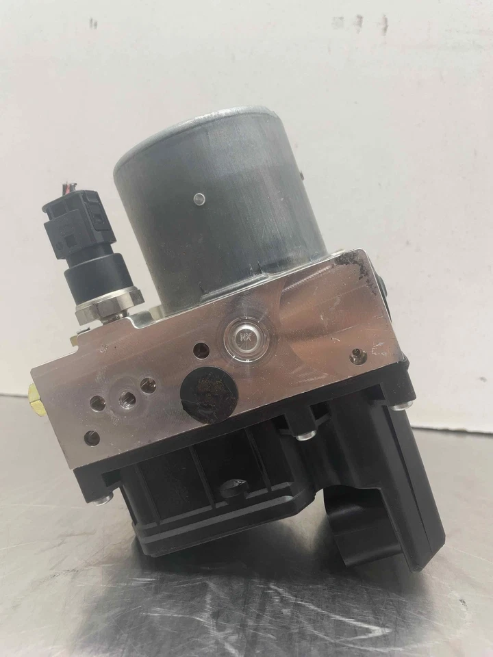 Porsche 911 2004 ABS bomba de freno antibloqueo excelente Turbo exc GT3 39 k OEM 99635575562 Foto 4 de 4