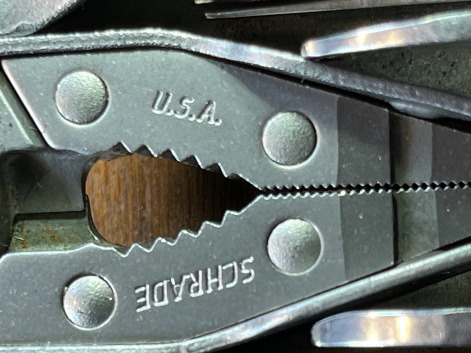 Cuchillos herramienta resistentes vintage Schrade EE. UU. alicates múltiples con funda de cuero nueva Foto 3 de 4