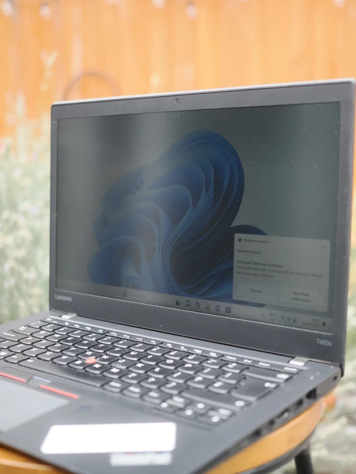 Lenovo ThinkPad T460s · i5-6200U · 8GB · 128GB, photo 2 of 5