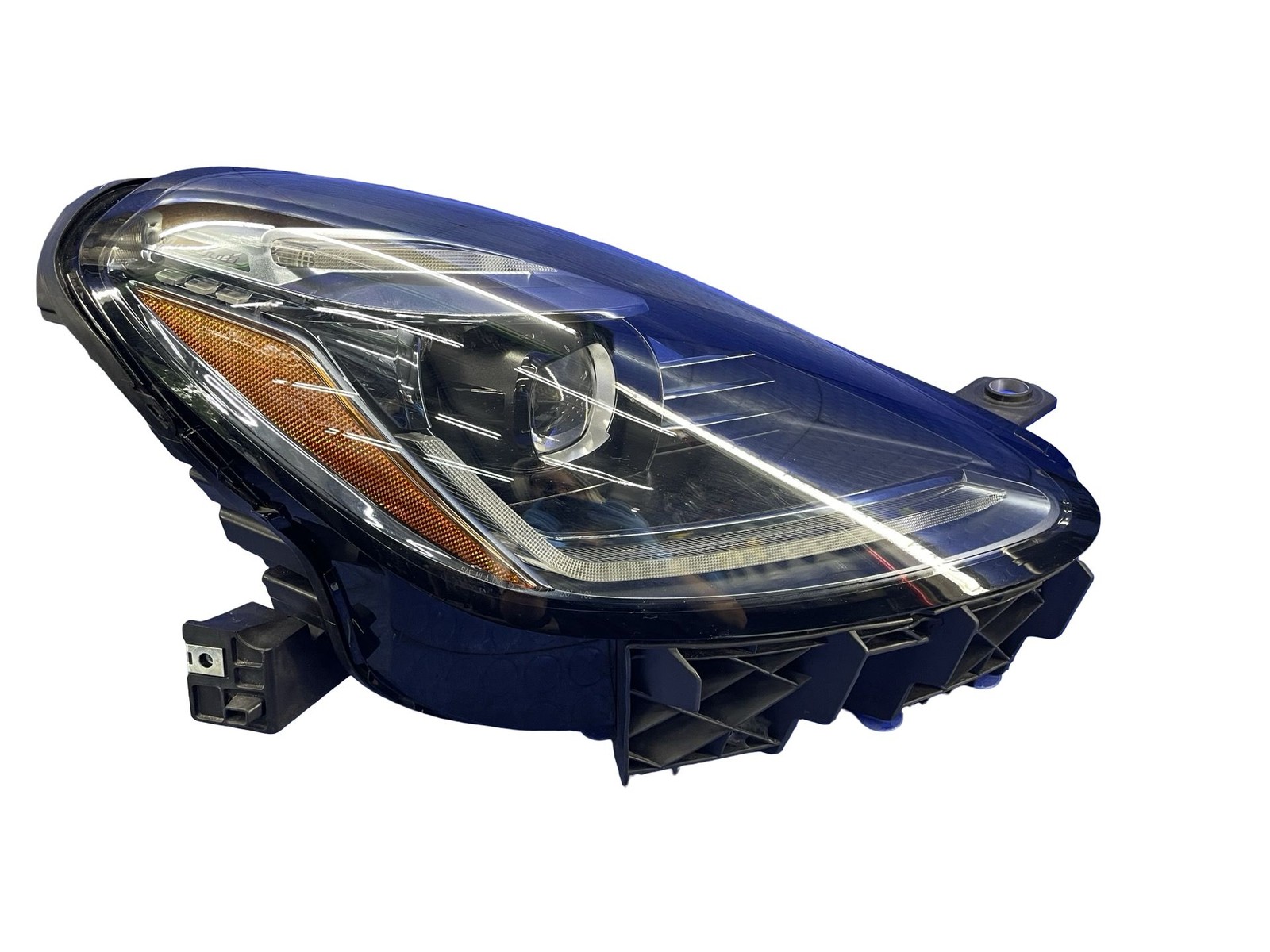 2023-2026 MASERATI GRECALE M182 OEM FRONT RIGHT LED HEADLIGHT LAMP 06702930700