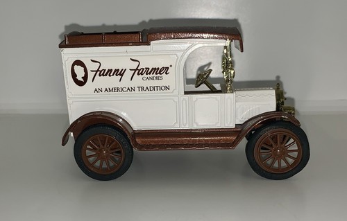 VTG Fanny Farmer Candies Die-Cast BANK Collectible Milk Truck 1913 Model T 6"