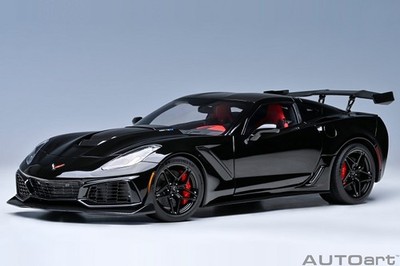 Autoart 71276 - 1/18 Chevrolet Corvette C7 ZR1 (Black) - New | eBay