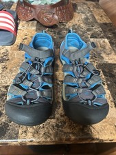 Keen Newport H2 Waterproof Sandals Youth Sz 7 25.5 cm Blue/Gray Used