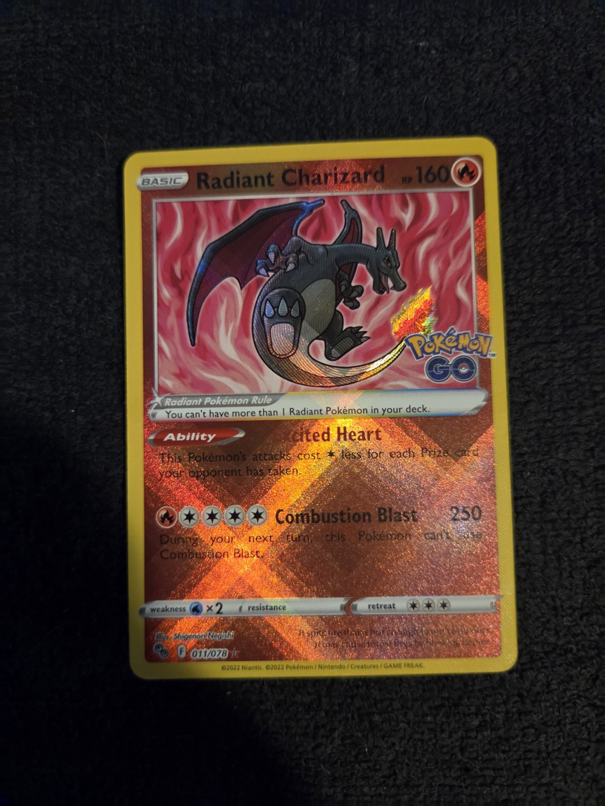 Radiant Charizard Holo Radiant Rare Pokemon GO 011/078 NM