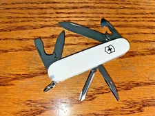 New Victorinox Swiss Army 91mm Knife   TINKER WHITE   1.4603.7