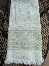 Vintage CANNON Royal Family Sculpted Bath Towel Mint Green 38”x24” - 1970’s