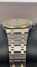 Audemars Piguet Royal Oak Ref. 56303SA (33mm) Champagne Dial (1994) 16