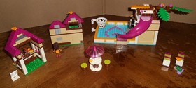 LEGO FRIENDS HEARTLAKE CITY POOL 41008  +  EMMA'S LIFEGUARD POST 41028 SET LOT