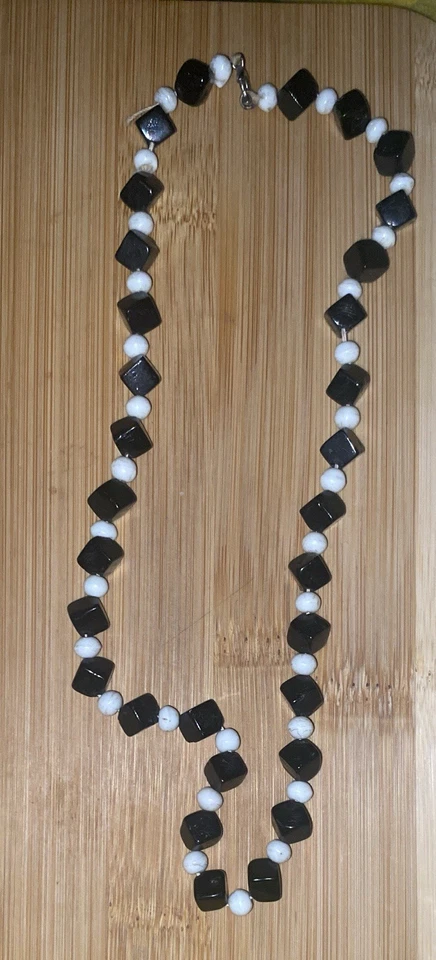Винтажный MCM стекла черный белый бусина ожерелье красивый заявление изделие - Изображение 2 из 2
