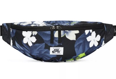 nike waterproof fanny pack