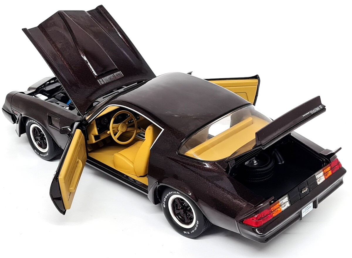 Greenlight 1/18 - Chevrolet Camaro Z-28 Yenko Turbo Z 1981 Greenlight 1/18 - Chevrolet Camaro Z-28 Yenko Turbo Z 1981