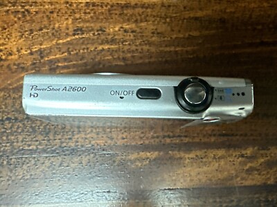 【ジャンク】キャノン Canon PowerShot A2600 シルバー Canon PowerShot A2600 16.0MP Digital Camera - Silver for