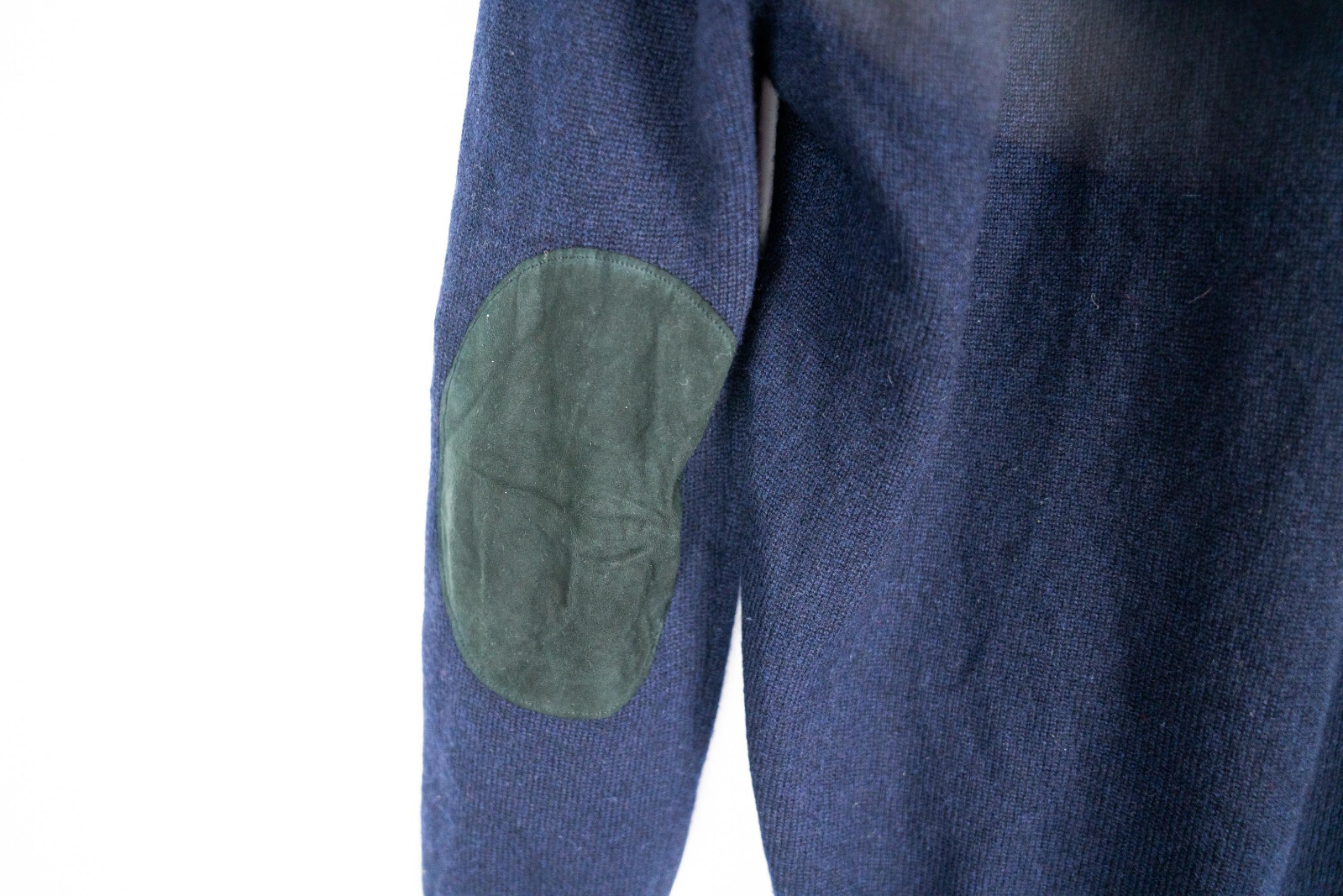 Maglione SAINT LAURENT PARIS profondo scollo a V cashmere blu navy nero pelle gomito L