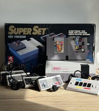 Nintendo NES Super Set  – Original Box – 4 Player – Fully Tested - With Games