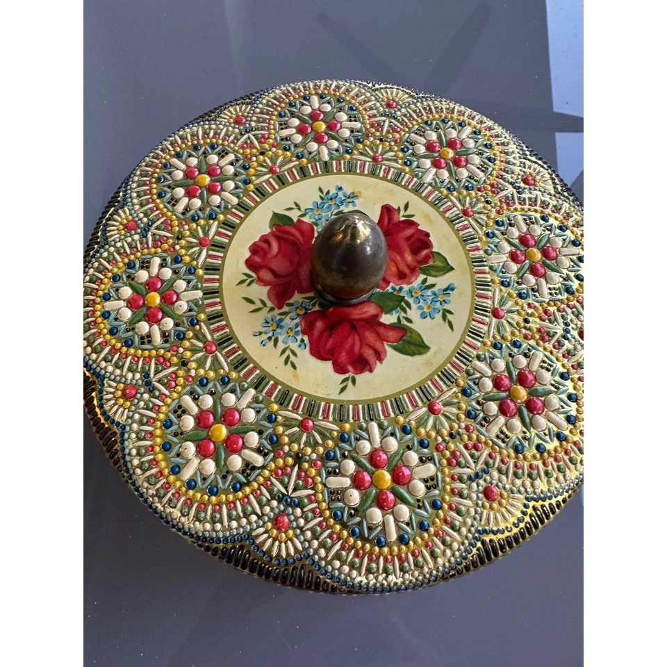 Caja de hojalata vintage decorativa hecha en Holanda rosas rojas diseño floral redonda en muy buen estado Foto 2 de 4