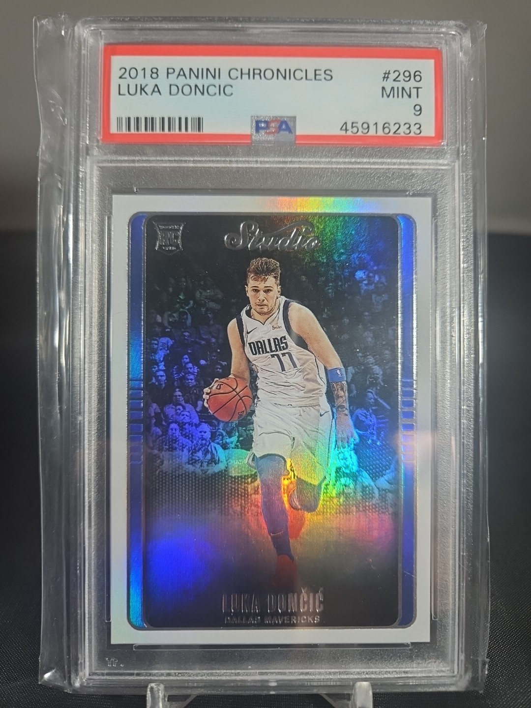 2018 PANINI CHRONICLES LUKA DONCIC #296 PSA 9