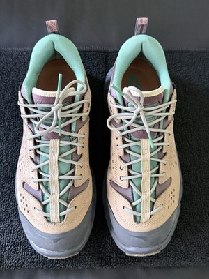 Men's Size 11.5 - Bodega x HOKA Tor Ultra GORE-TEX Low   The World at Large 
