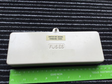 Wylex 8 way traditional fuse board lid - white