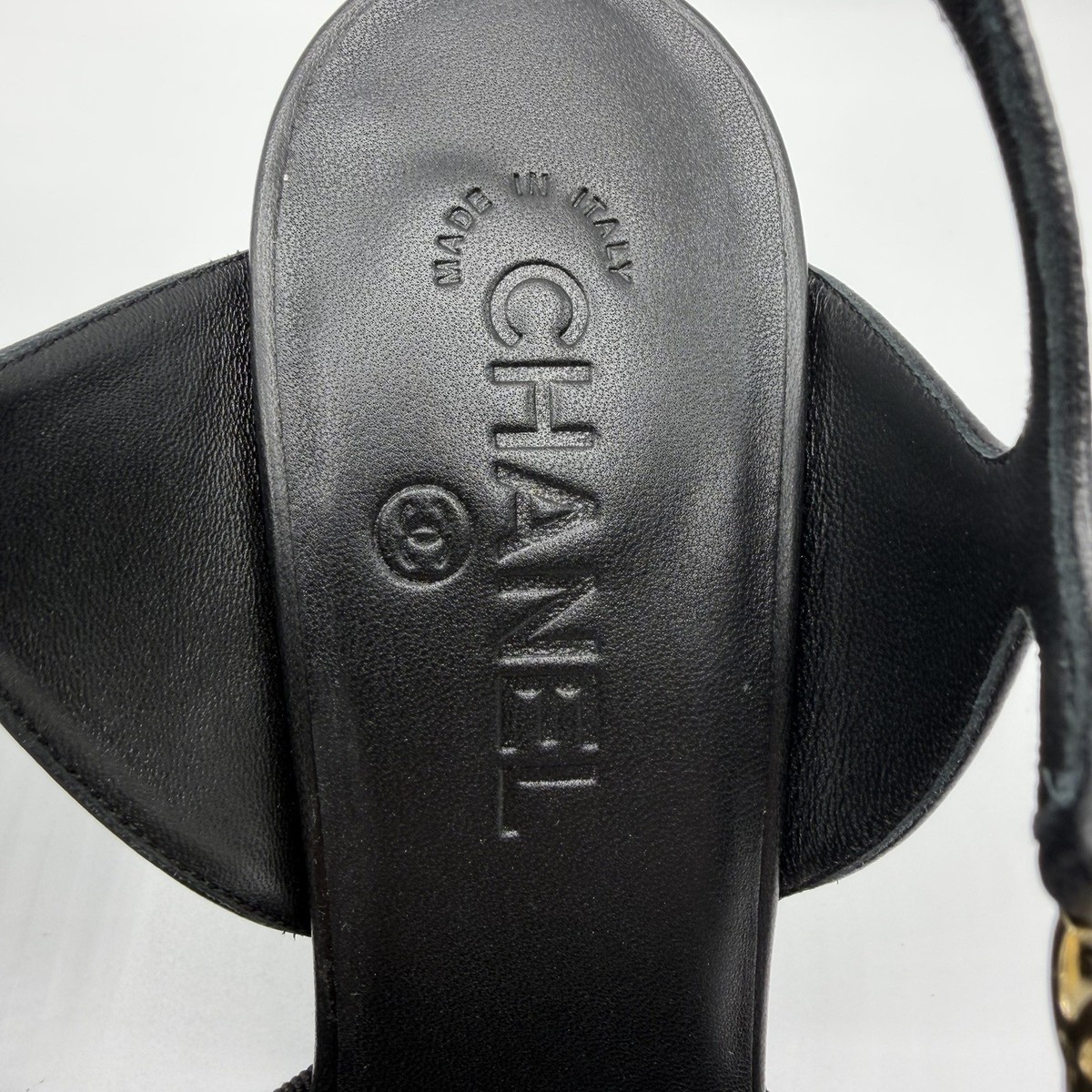 NEW CHANEL 26P Black Lambskin Leather CC Logo Pointed Toe
