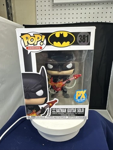 Funko Pop #381 Death Metal Batman (Guitar Solo)  DC Super Heros