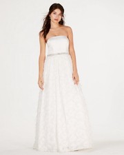 Say Yes to the Prom Women's Juniors' White Strapless Faux-Feather Dress Size 11