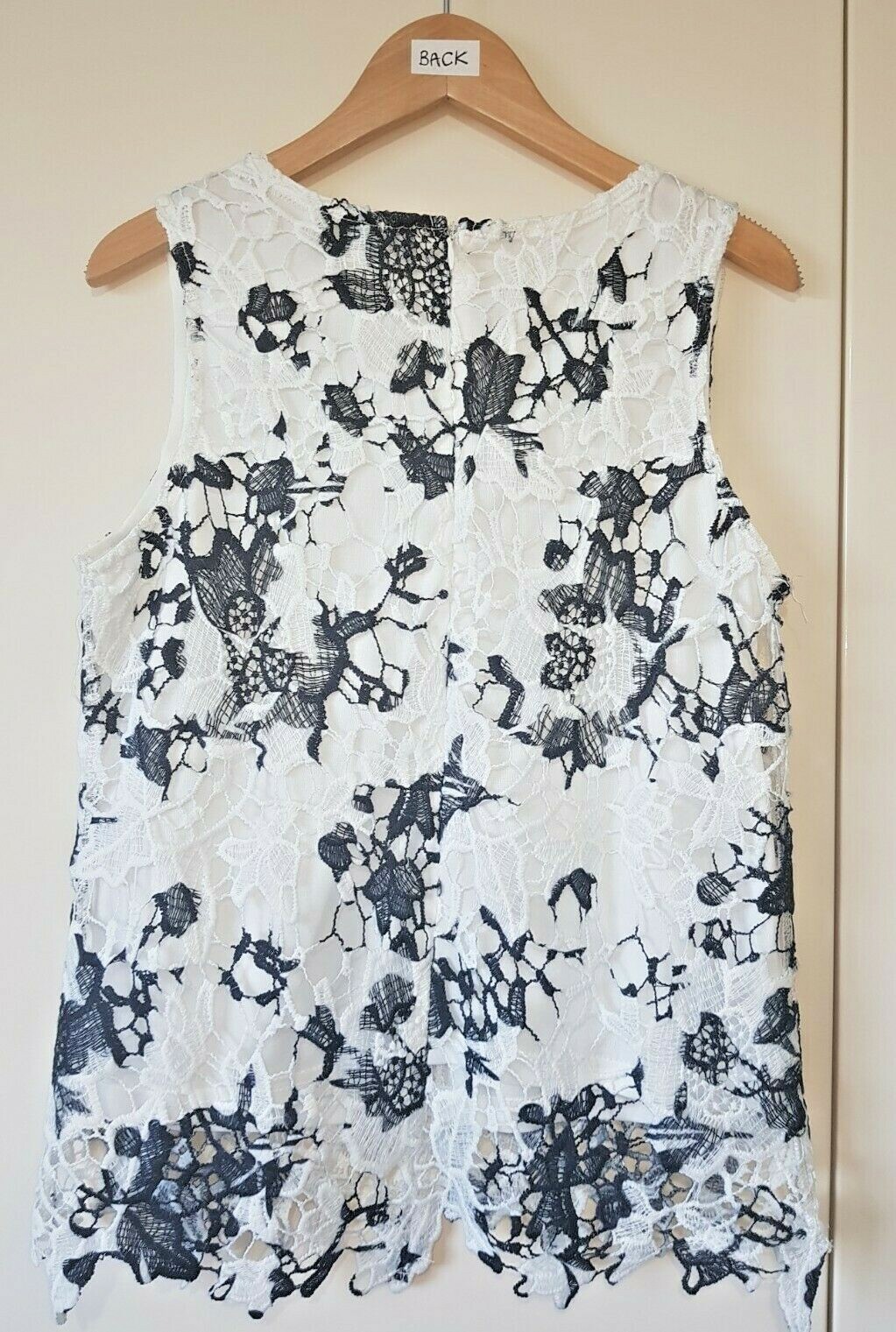 Foto 7 di 12