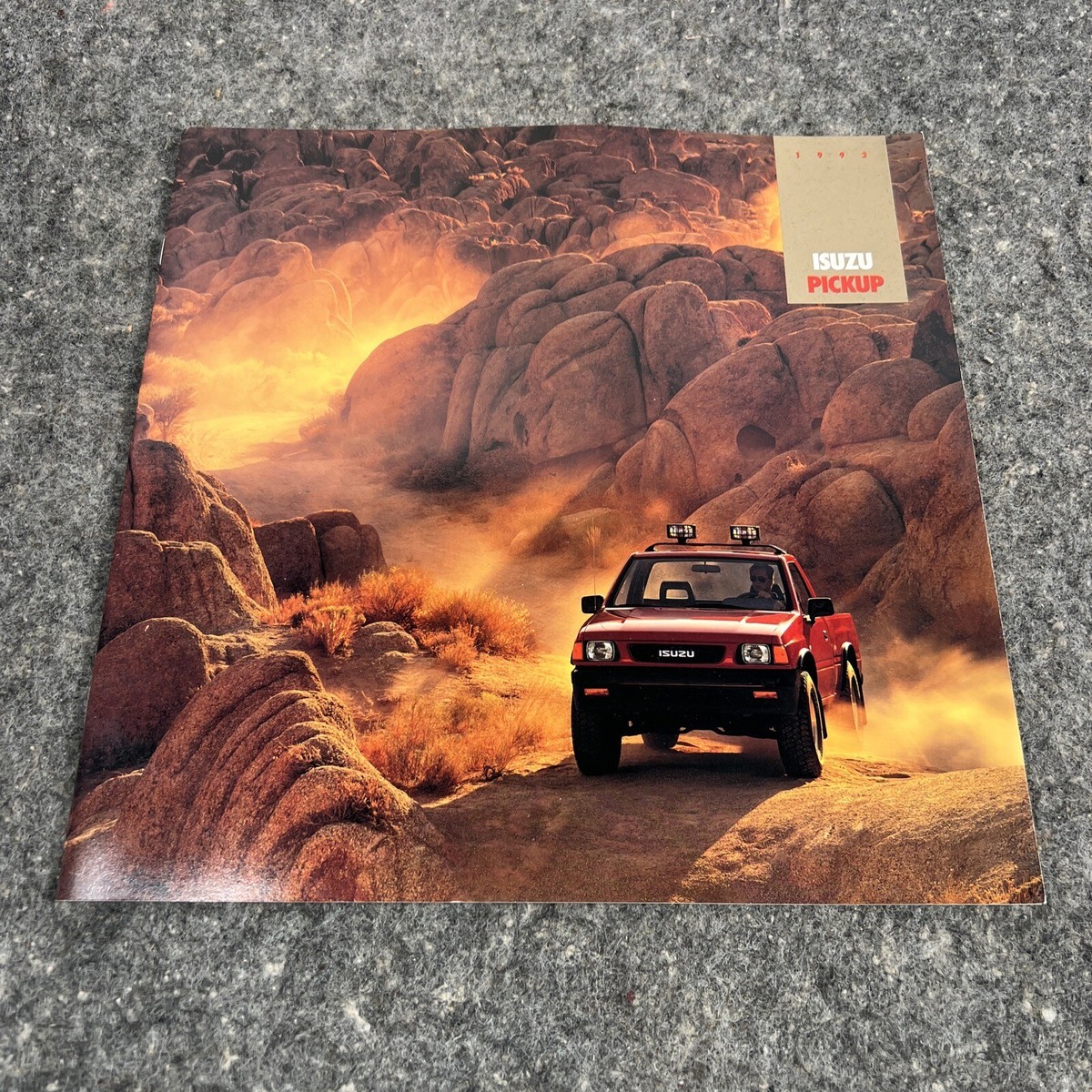 Vtg Orig 1992 Isuzu Pickup Lineup Dealer Showroom Sales Brochure