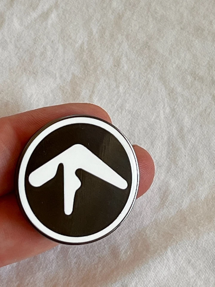 Aphex Twin Logo - Round Enamel Pin / Badge - Excellent Condition - Image 2 of 4