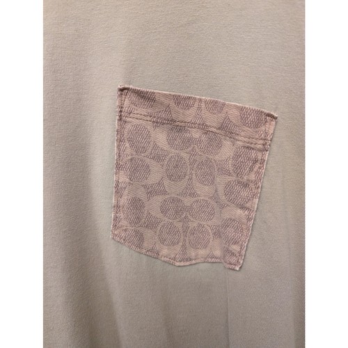 Camiseta Coach Manga Larga Logotipo C Bolsillo en el Pecho Deletrear Caqui XS Algodón Calle - Imagen 3 de 5