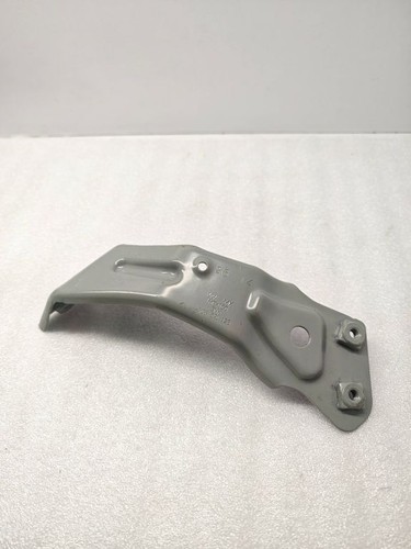 Volkswagen Jetta VI 2016 Halterung Kotflügel 5C6821138 RWL19910