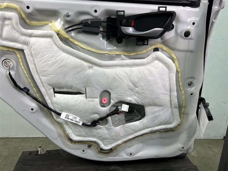 2016-2021 Honda Civic Sedan Driver Left Rear Side Door PC-WX Used OEM Foto 2 de 4