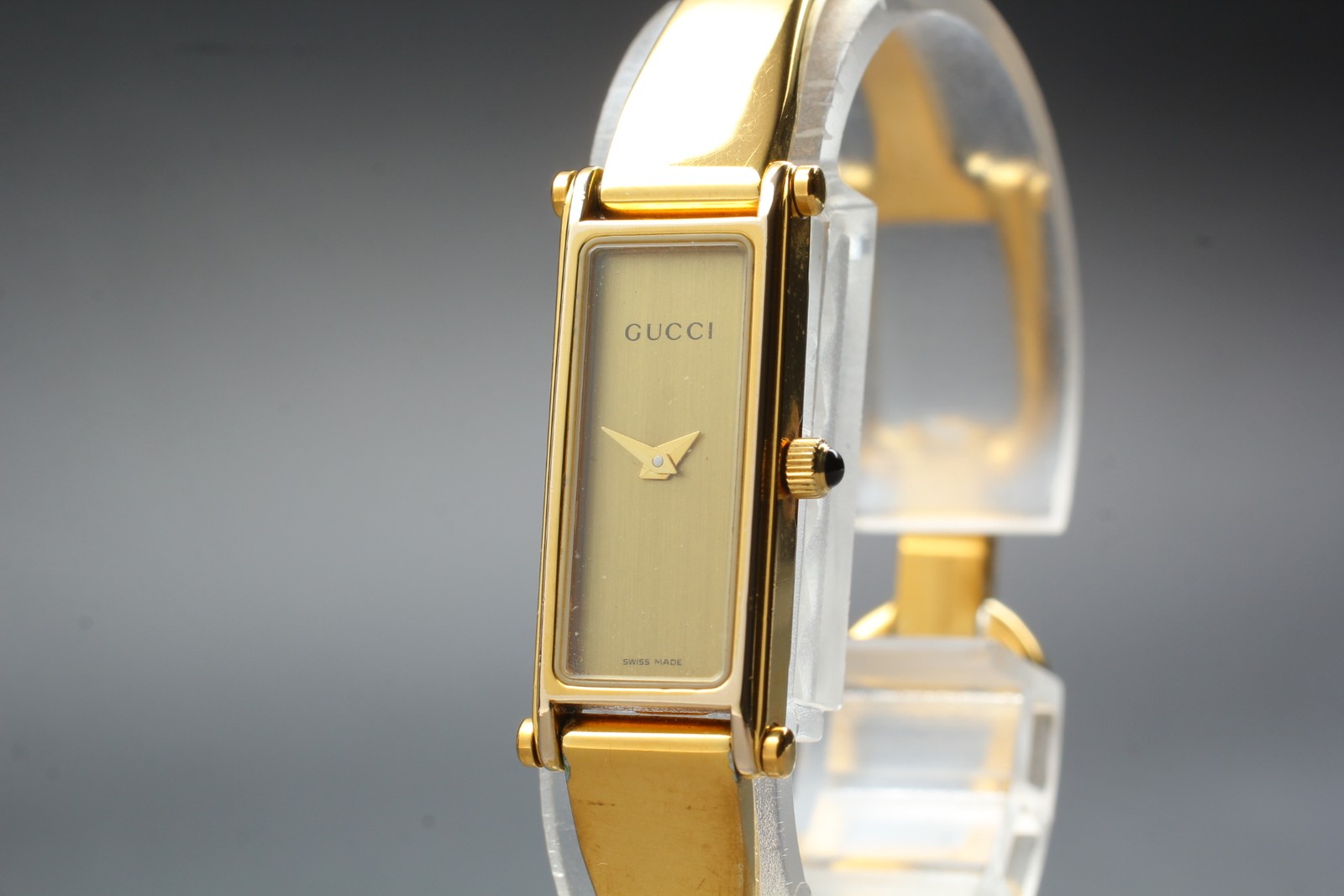 Vintage [Exc+5] Gucci 1500L Gold Dial Elegant Qz Ladies Bangle Watch From JAPAN thumbnail 3